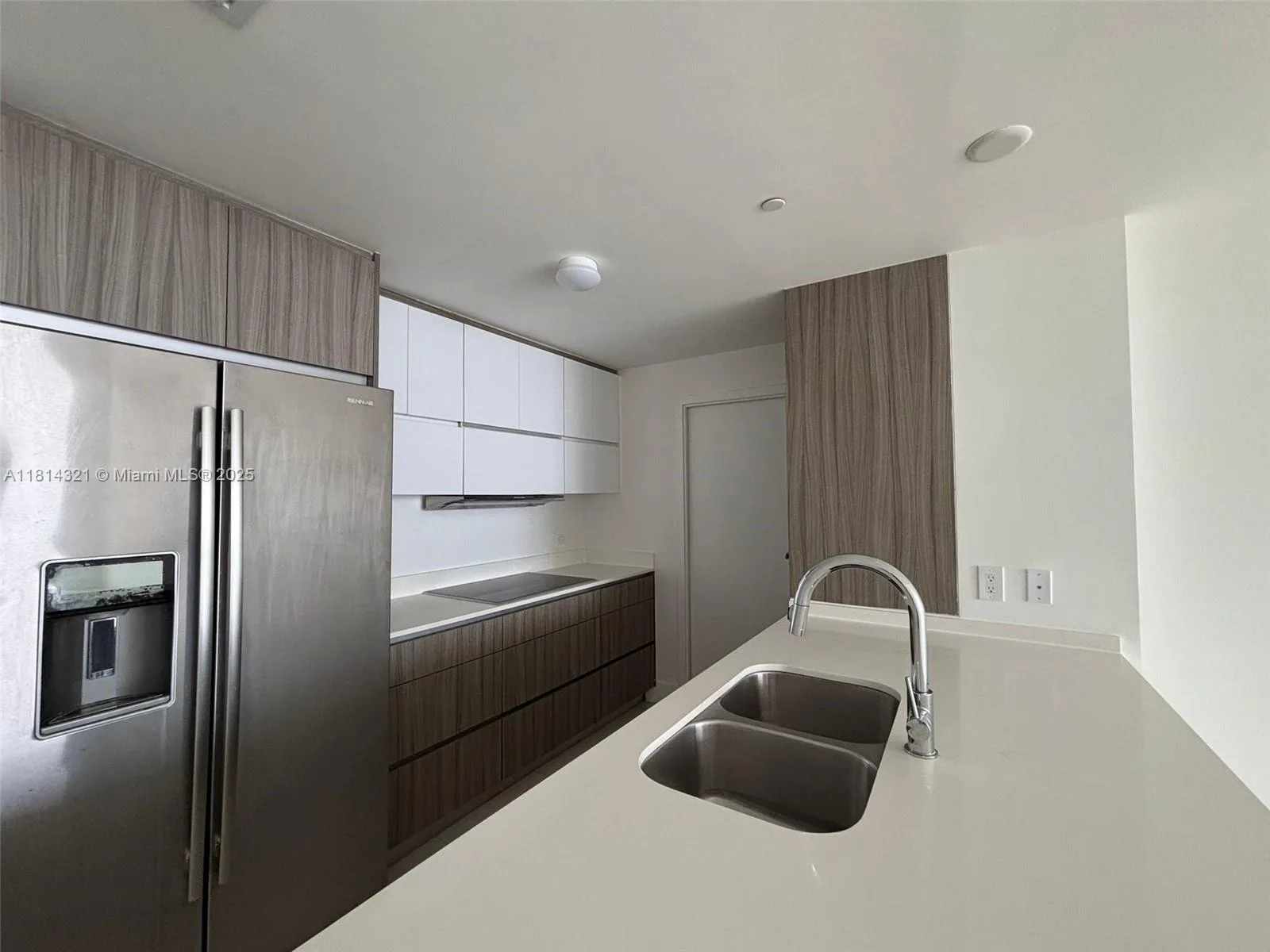 600 NE 27th St # 2704, Miami, FL 33137 photo 6