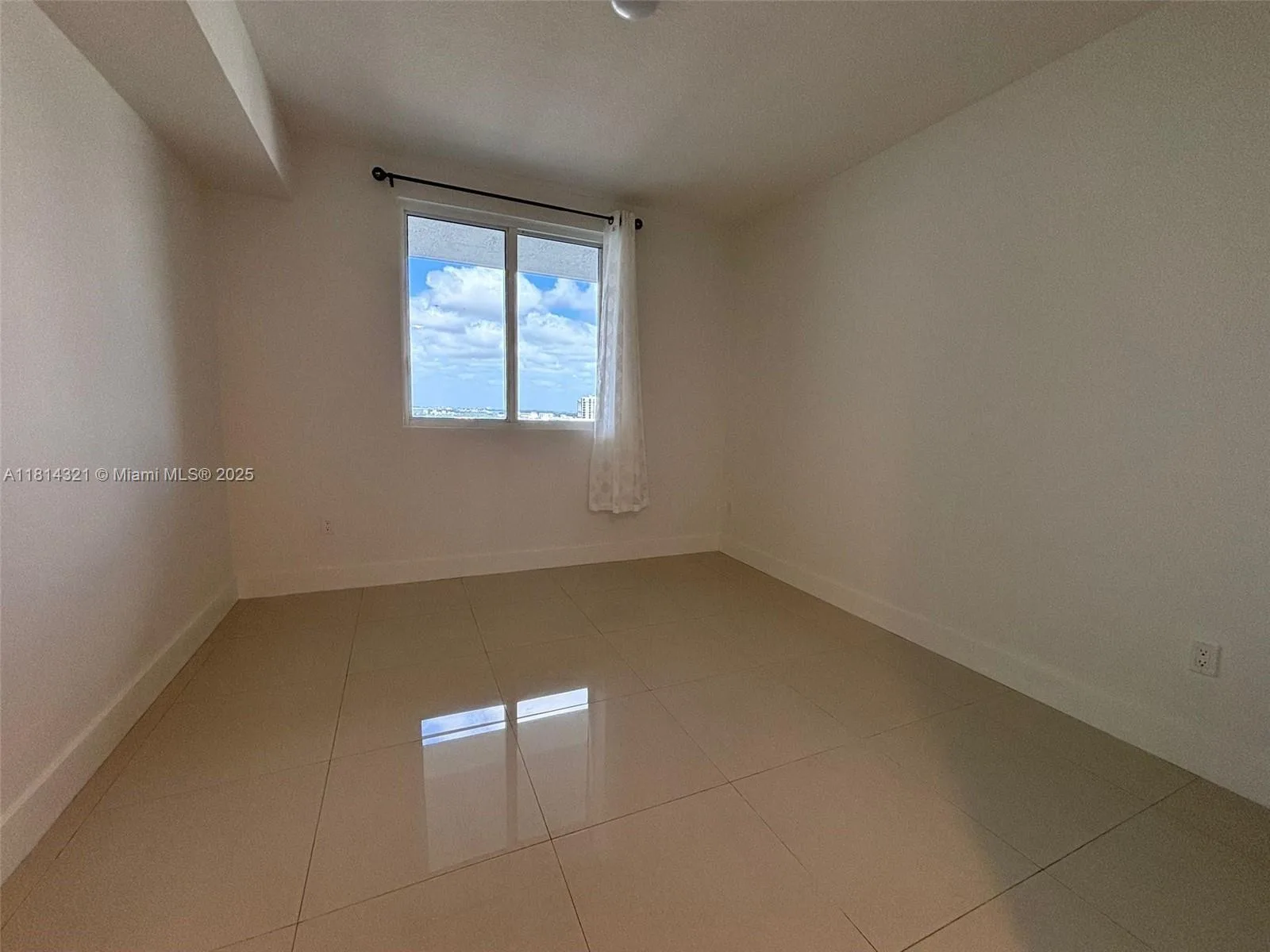 600 NE 27th St # 2704, Miami, FL 33137 photo 7