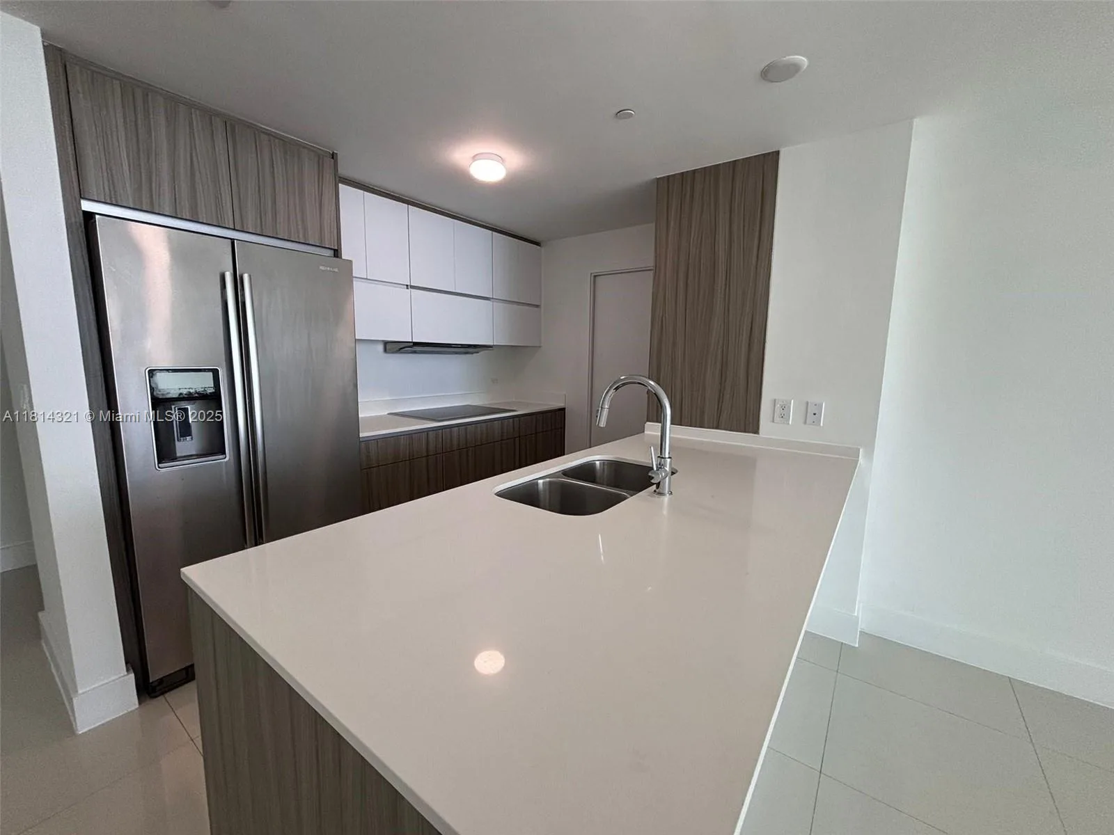 600 NE 27th St # 2704, Miami, FL 33137 photo 8