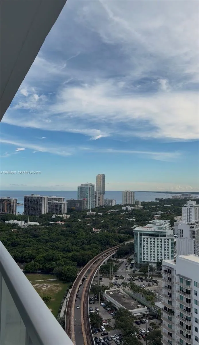 79 SW 12th St # 3312-S, Miami, FL 33130 photo 2
