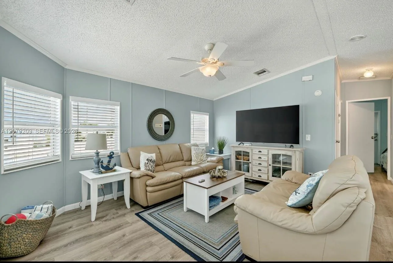 10701 S Ocean Dr, Jensen Beach, FL 34957 photo 2