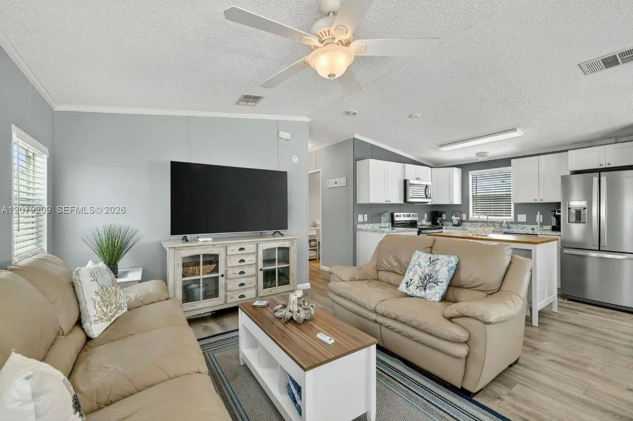 10701 S Ocean Dr, Jensen Beach, FL 34957 photo 4