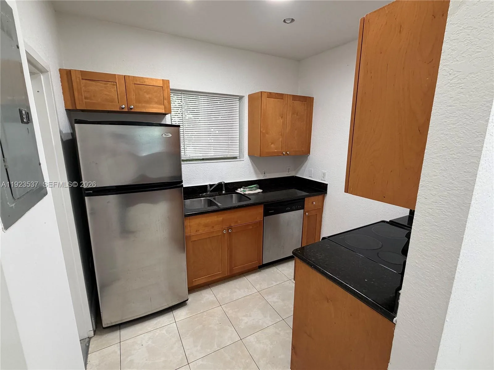 851 80th St, Miami Beach, FL 33141 photo 4
