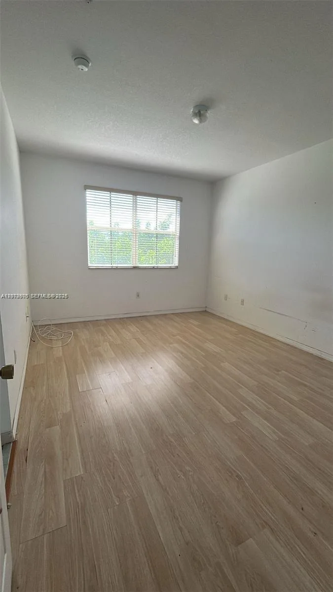937 SW 143rd Ave # 1605, Pembroke Pines, FL 33027 photo 4