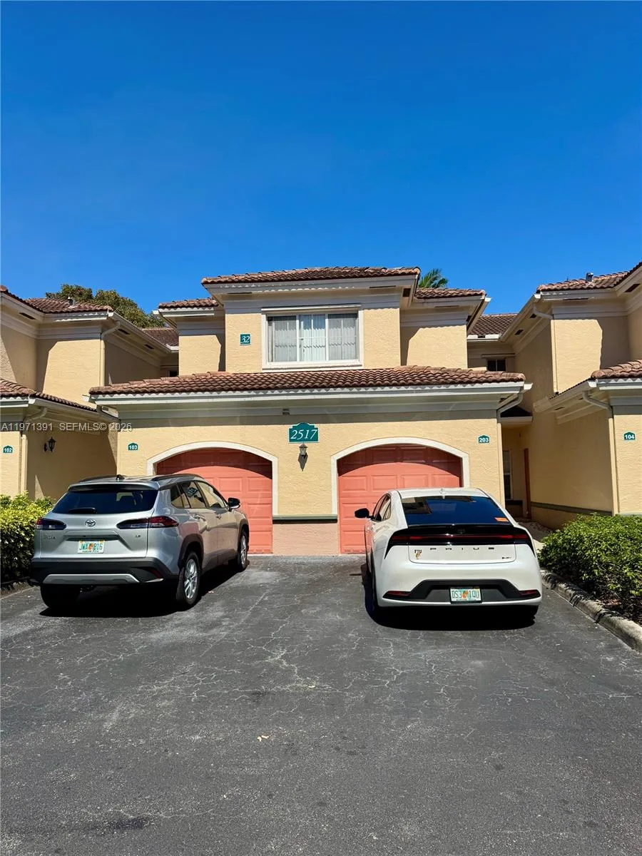2517 Centergate Dr # 203, Miramar, FL 33025