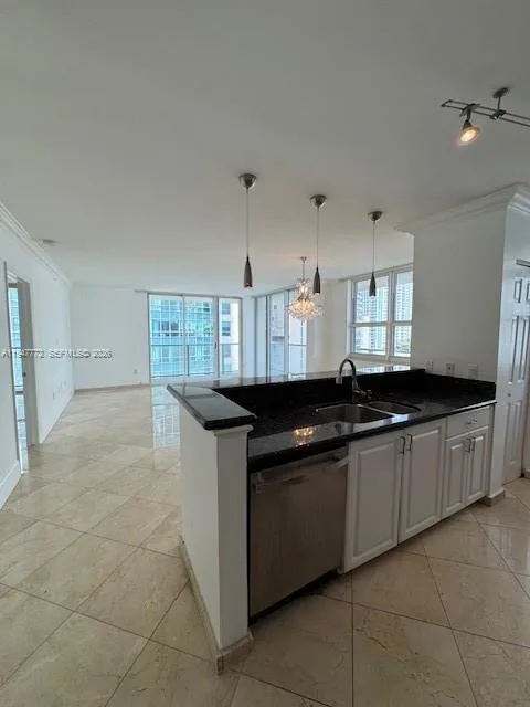 1155 Brickell Bay Dr # 1802, Miami, FL 33131 photo 9