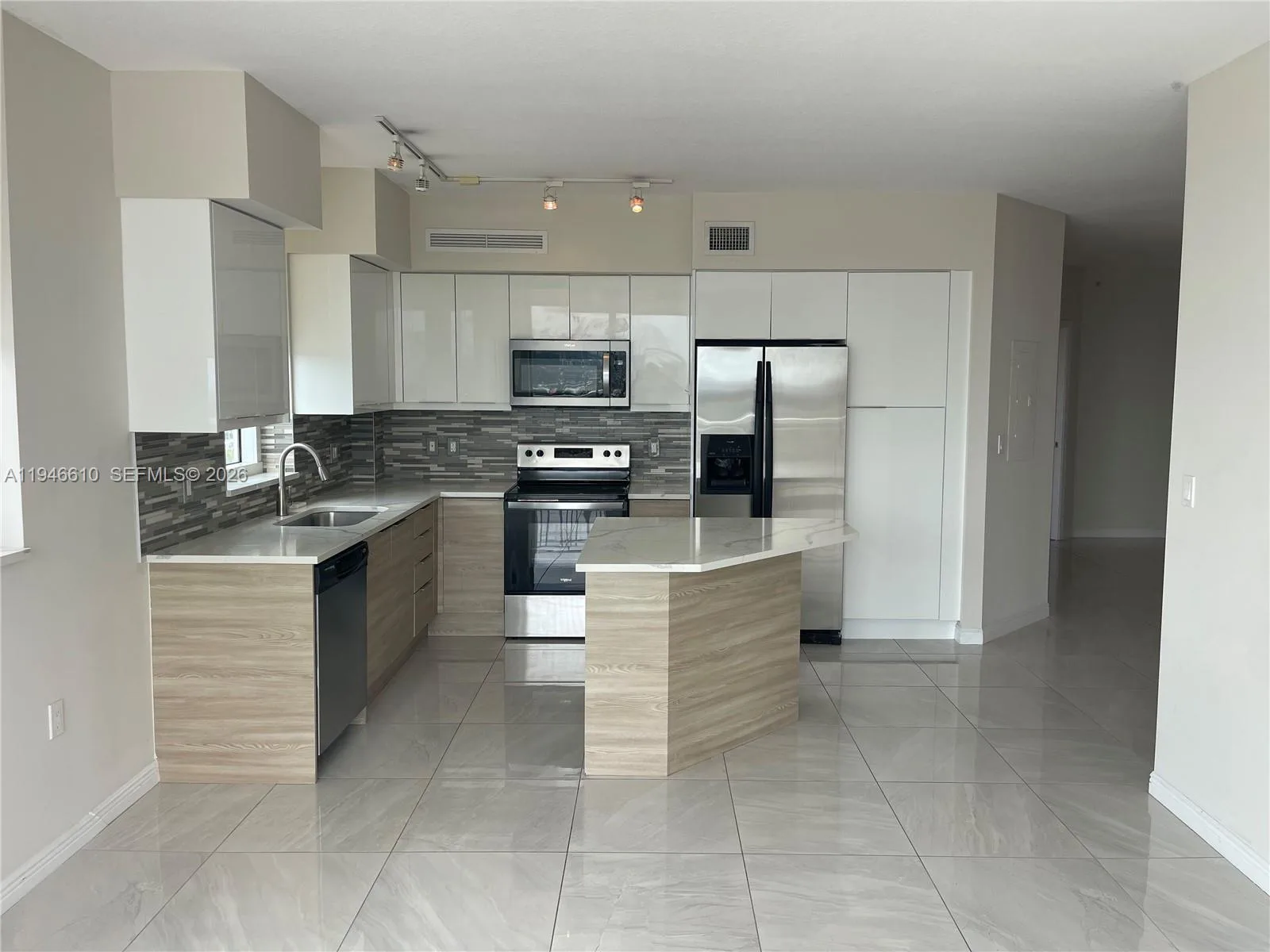 1745 E Hallandale Beach Blvd # 1907W, Hallandale Beach, FL 33009 photo 4