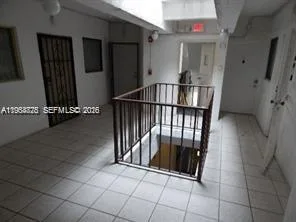 1960 Marseille Dr # 305, Miami Beach, FL 33141 photo 2