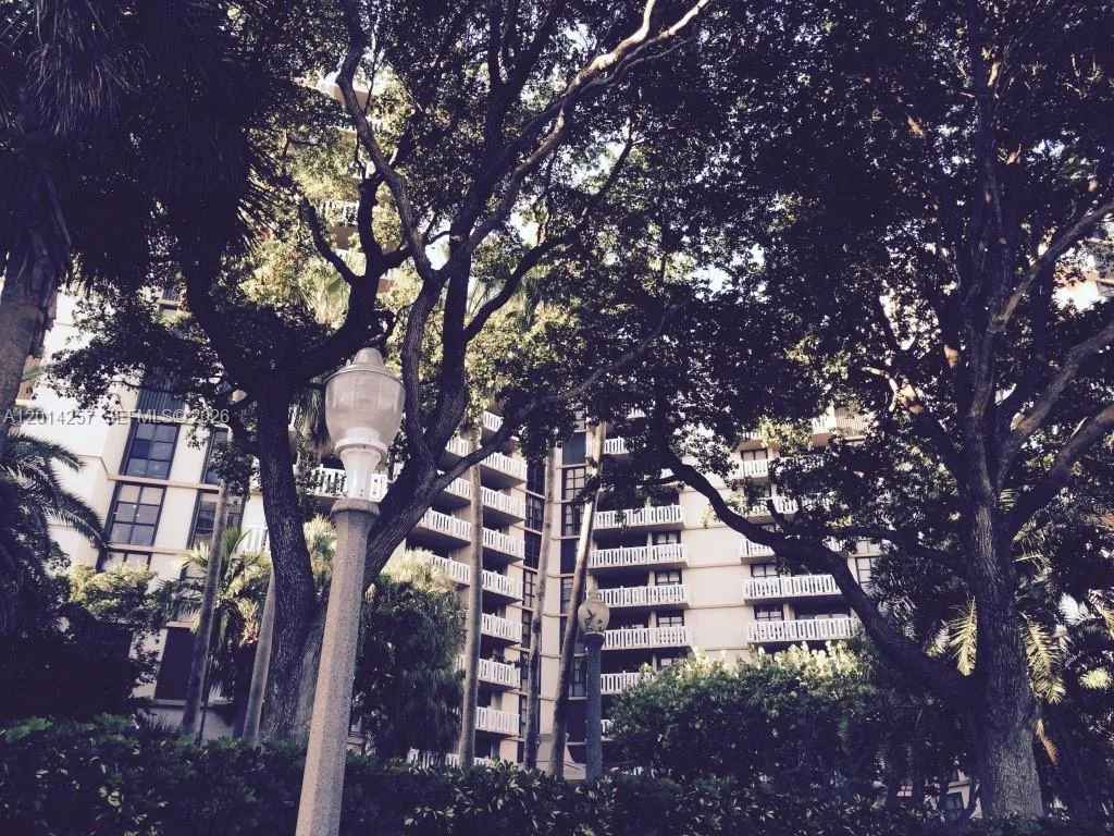 1121 CRANDON BL # E1104, Key Biscayne, FL 33149
