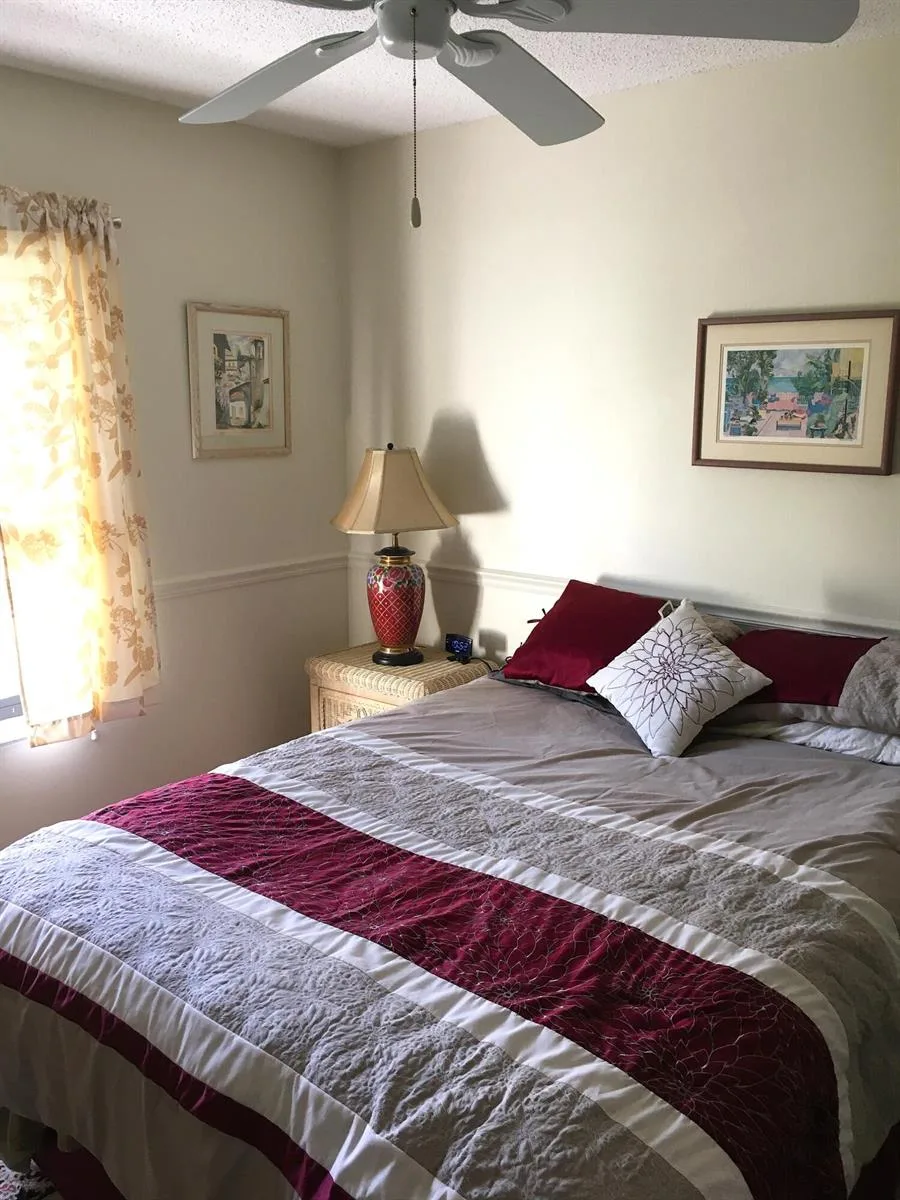 1013 Green Pine Boulevard # H2, West Palm Beach, FL 33409 photo 10