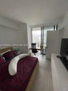 45 SW 9th St # 3210, Miami, FL 33130 photo 5