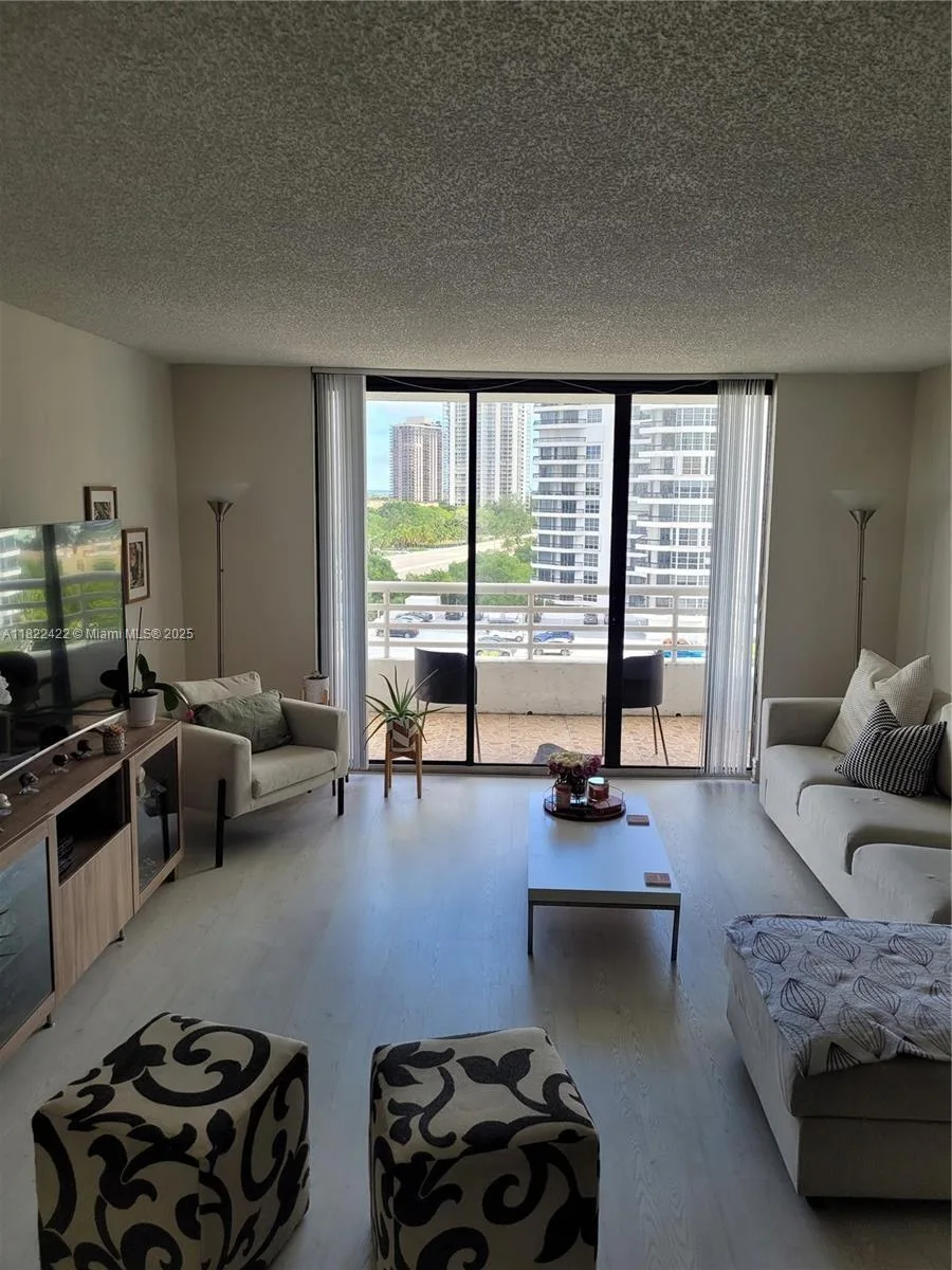 3300 NE 192nd St # 1008, Aventura, FL 33180 photo 2