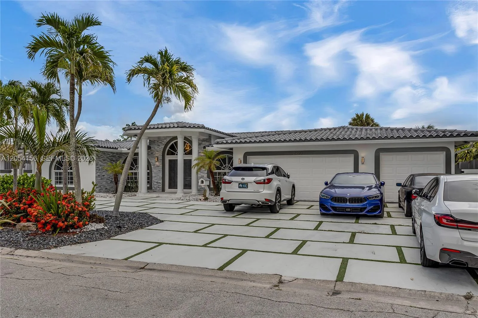 2920 NE 55th Pl, Fort Lauderdale, FL 33308 photo 2