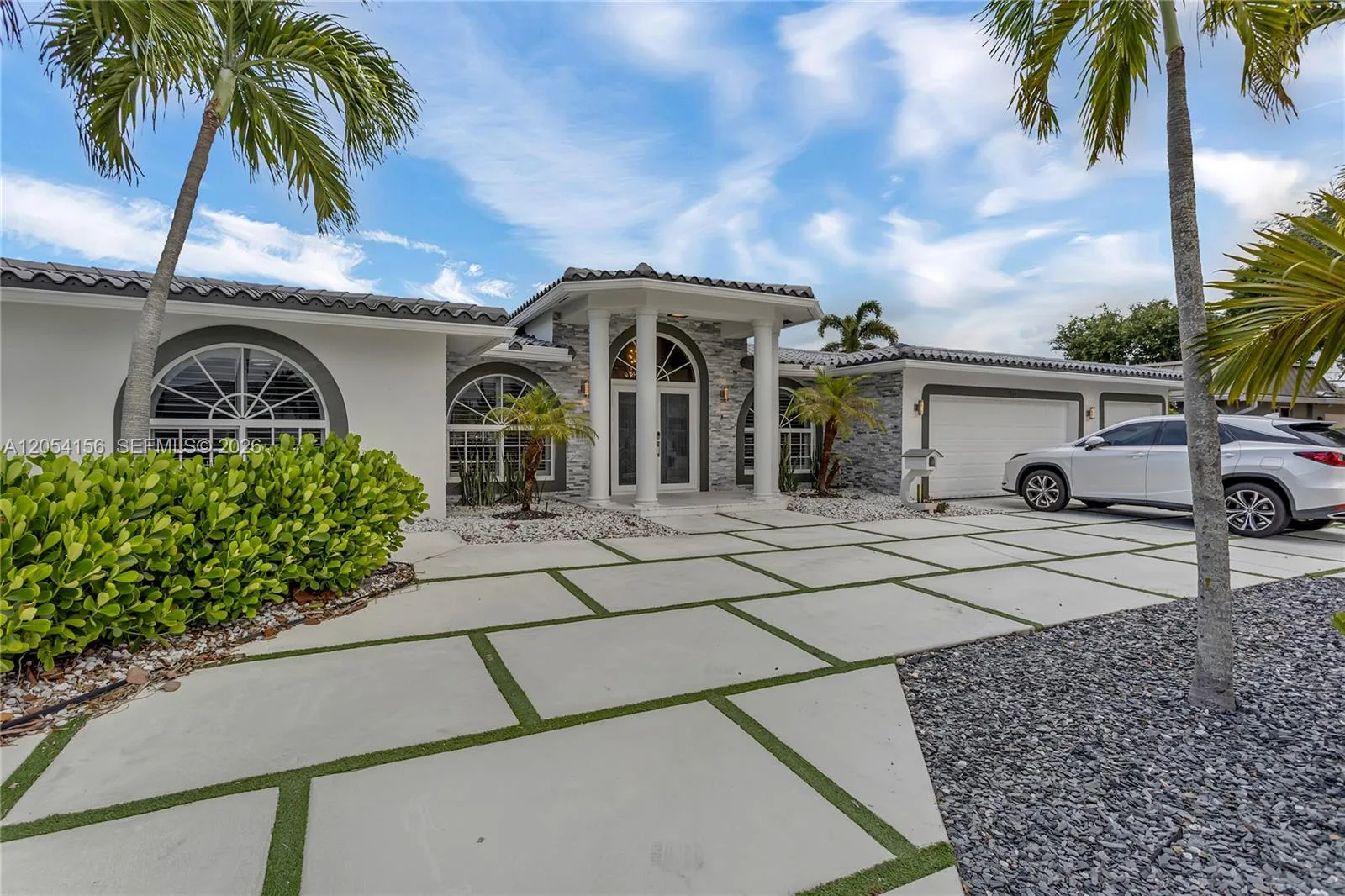 2920 NE 55th Pl, Fort Lauderdale, FL 33308 photo 3