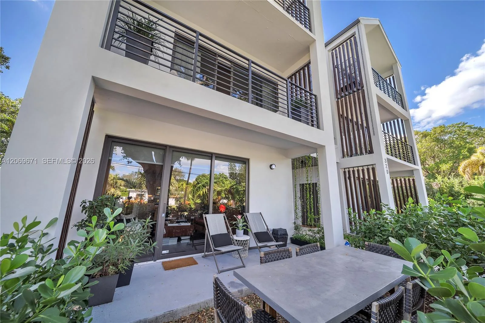 320 NE 126th St # 32, North Miami, FL 33161 photo 2
