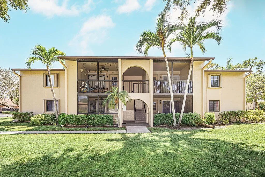 539 Shady Pine Way # B2, FL 33415