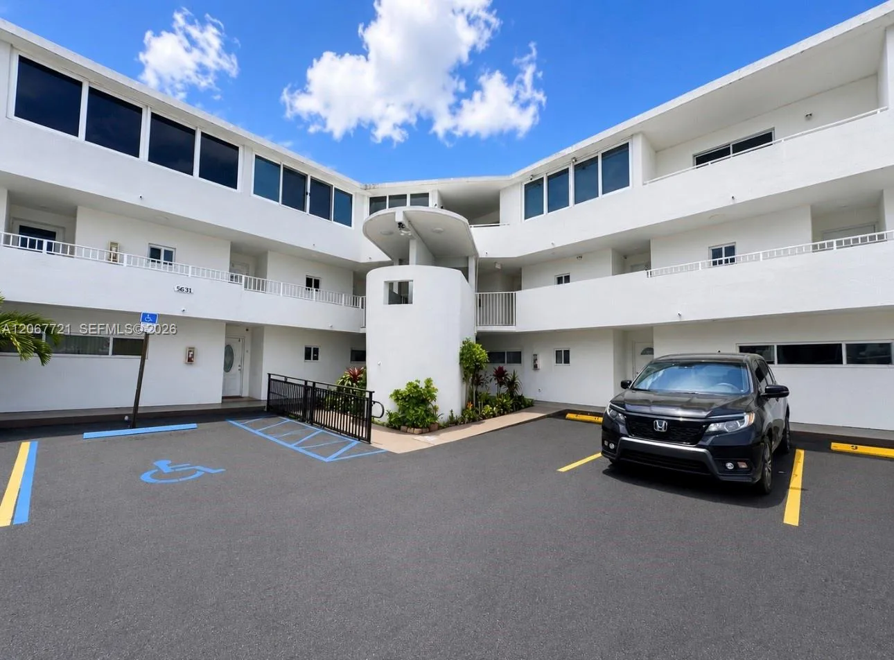 5611 W 25th Ct # 8A, Hialeah, FL 33016 photo 2