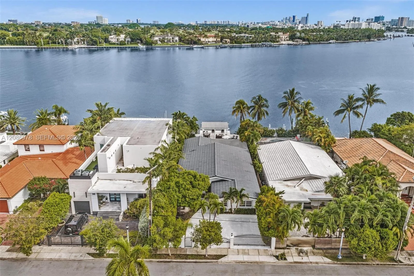 1405 Stillwater Dr, Miami Beach, FL 33141