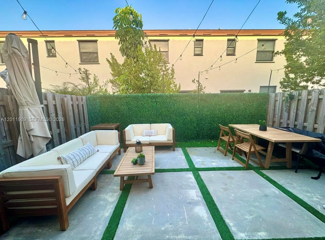 21443 NE 2nd Path # 21443, Miami, FL 33179 photo 12