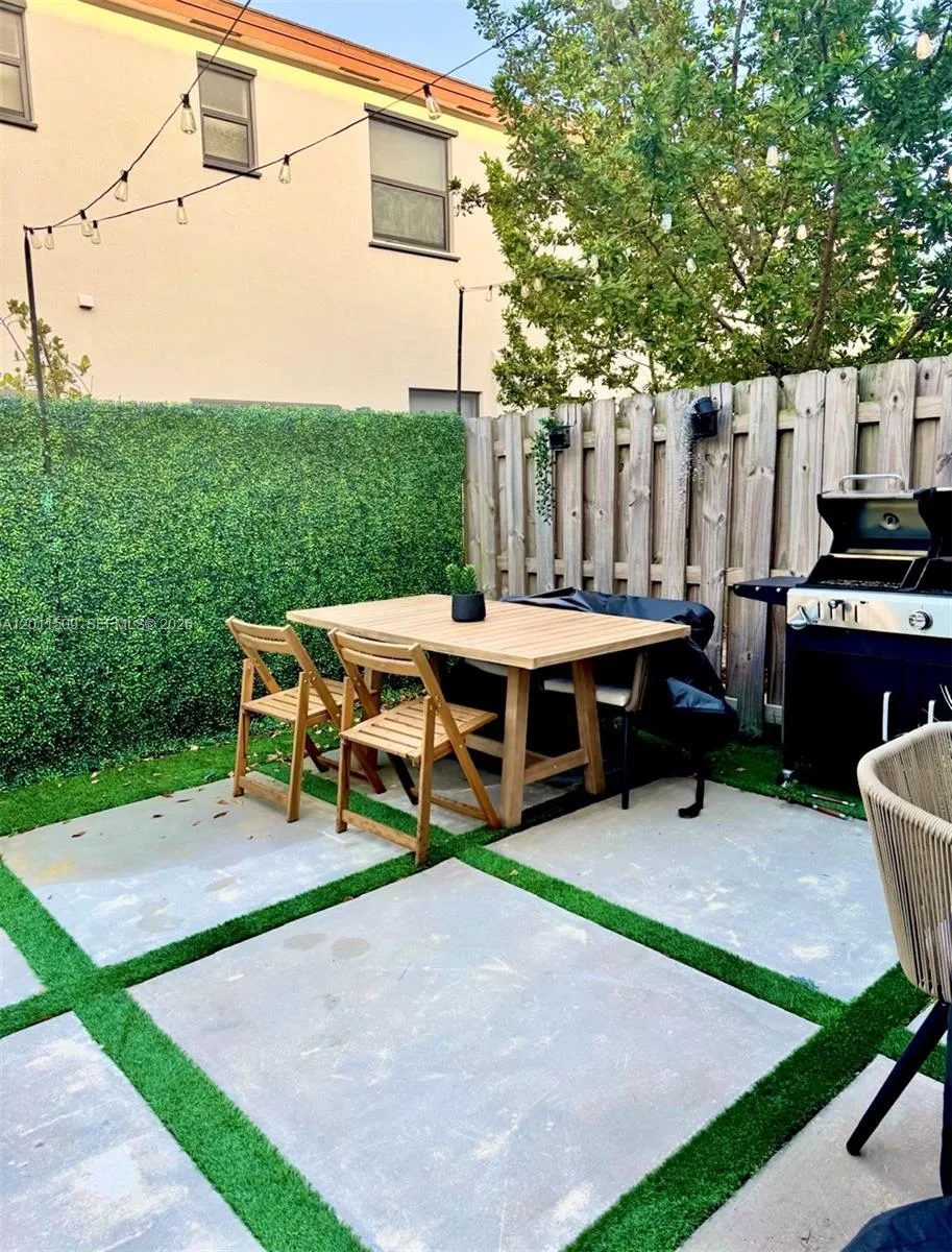 21443 NE 2nd Path # 21443, Miami, FL 33179 photo 13