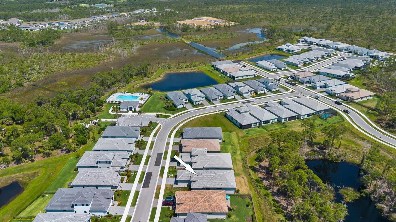 6980 SE HAVEN Lane, Stuart, FL 34997 photo 2