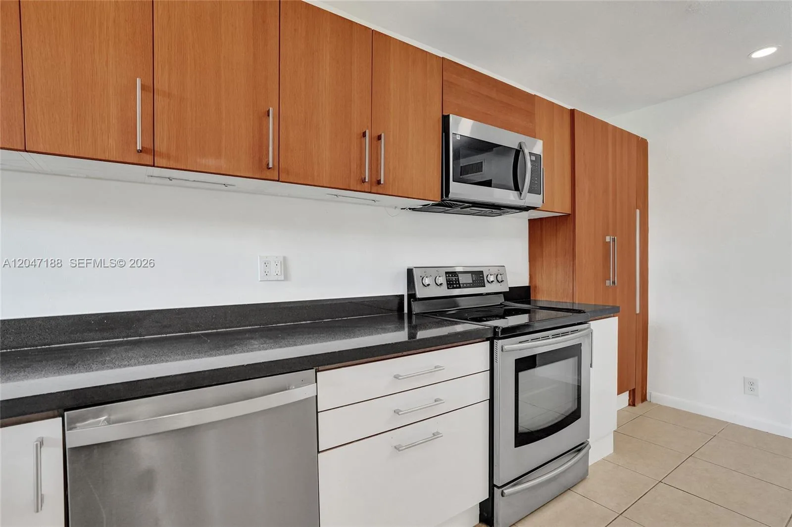 3050 NE 5th Ter # 13, Wilton Manors, FL 33334 photo 9