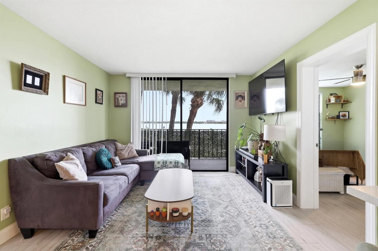 760 EXECUTIVE CENTER Drive # 24, West Palm Beach, FL 33401 photo 4