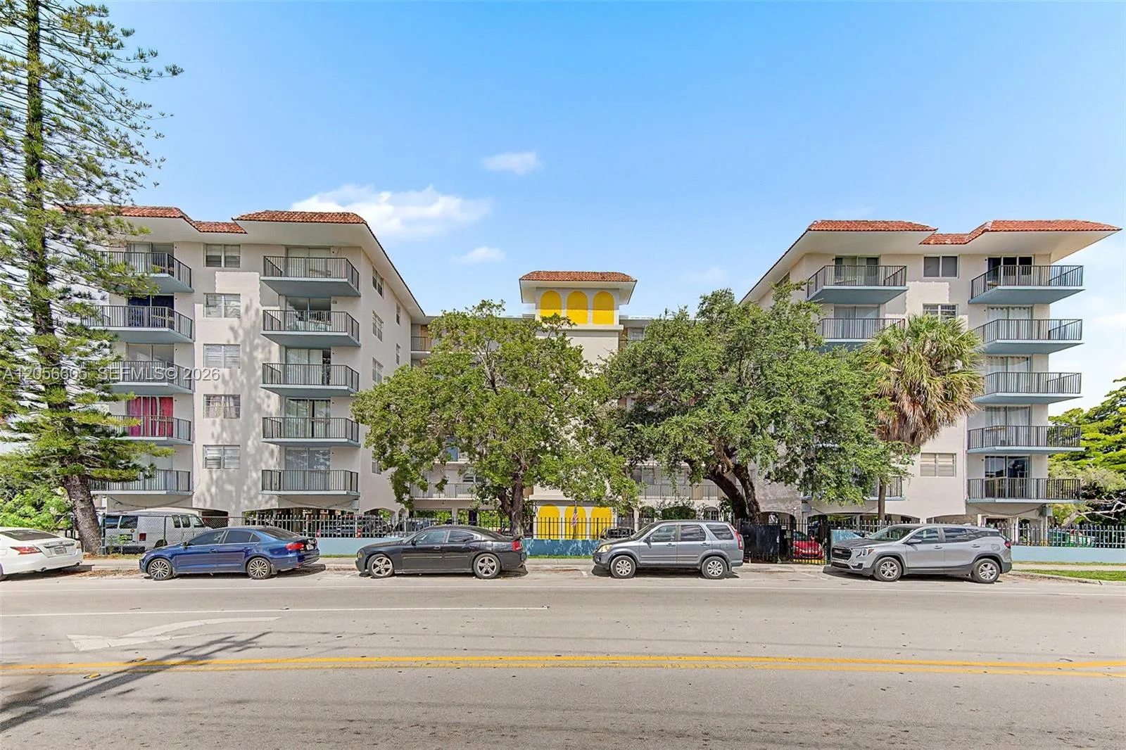 12590 NE 16th Ave # 402, North Miami, FL 33161