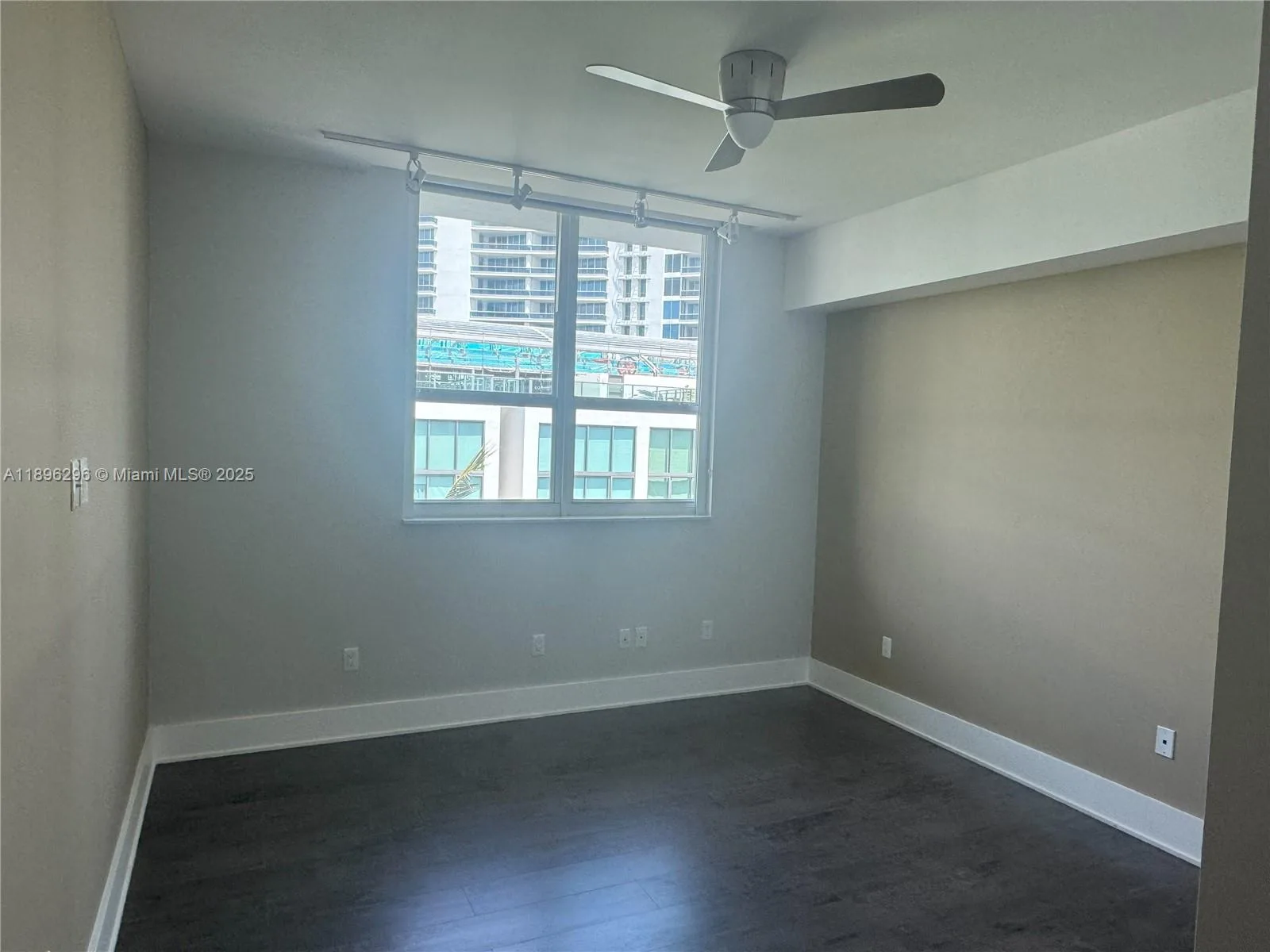5970 Indian Creek Dr # PH-3, Miami Beach, FL 33140 photo 9