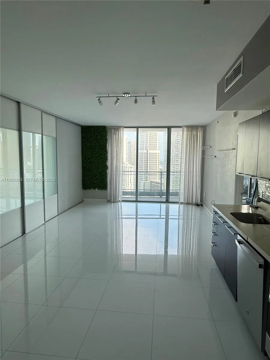 IVY at Riverfront Unit 3203 at 90 SW 3rd St # 3203, Miami, FL 33130 — photo 1