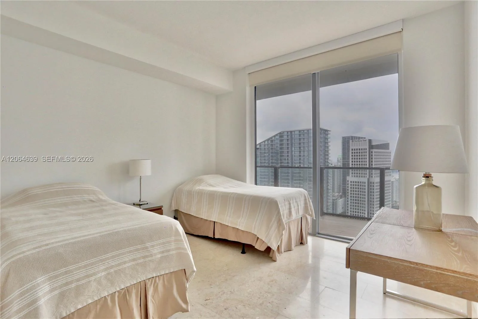 88 SW 7th St # 3805, Miami, FL 33130 photo 9