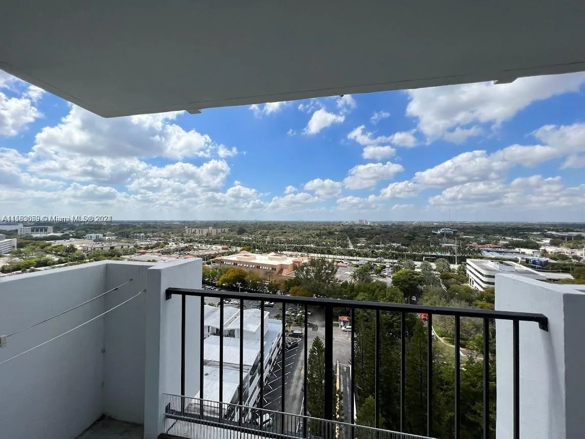 2780 NE 183rd St # 1701, Aventura, FL 33160