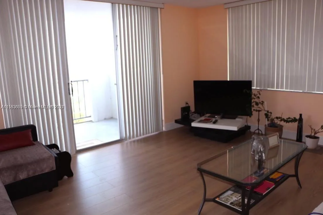 2780 NE 183rd St # 1701, Aventura, FL 33160 photo 5