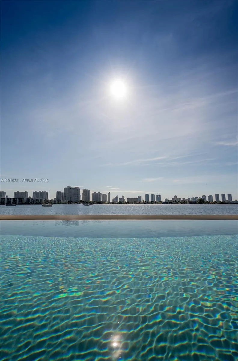 17301 Biscayne Blvd # 203, North Miami Beach, FL 33160 photo 12