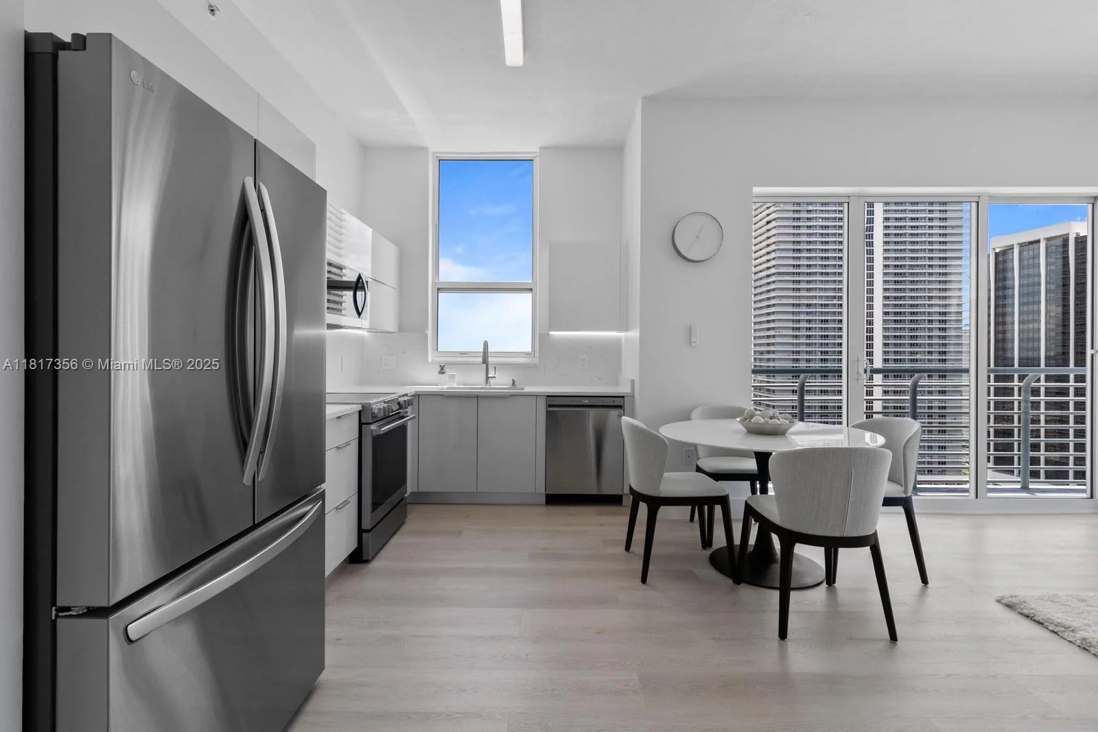 133 NE 2nd Ave # 2712, Miami, FL 33132 photo 8