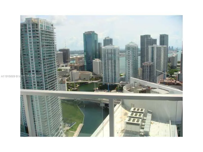 185 SW 7 ST # 4212, Miami, FL 33130 photo 5