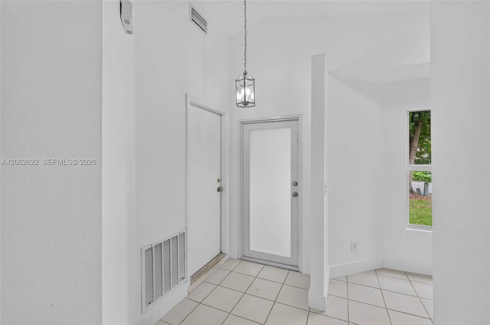 792 SW 9th St, Florida City, FL 33034 photo 3