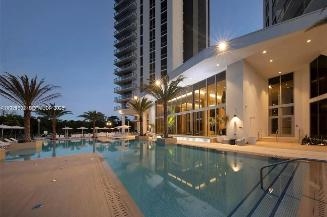 16385 Biscayne Blvd # 301, North Miami Beach, FL 33160
