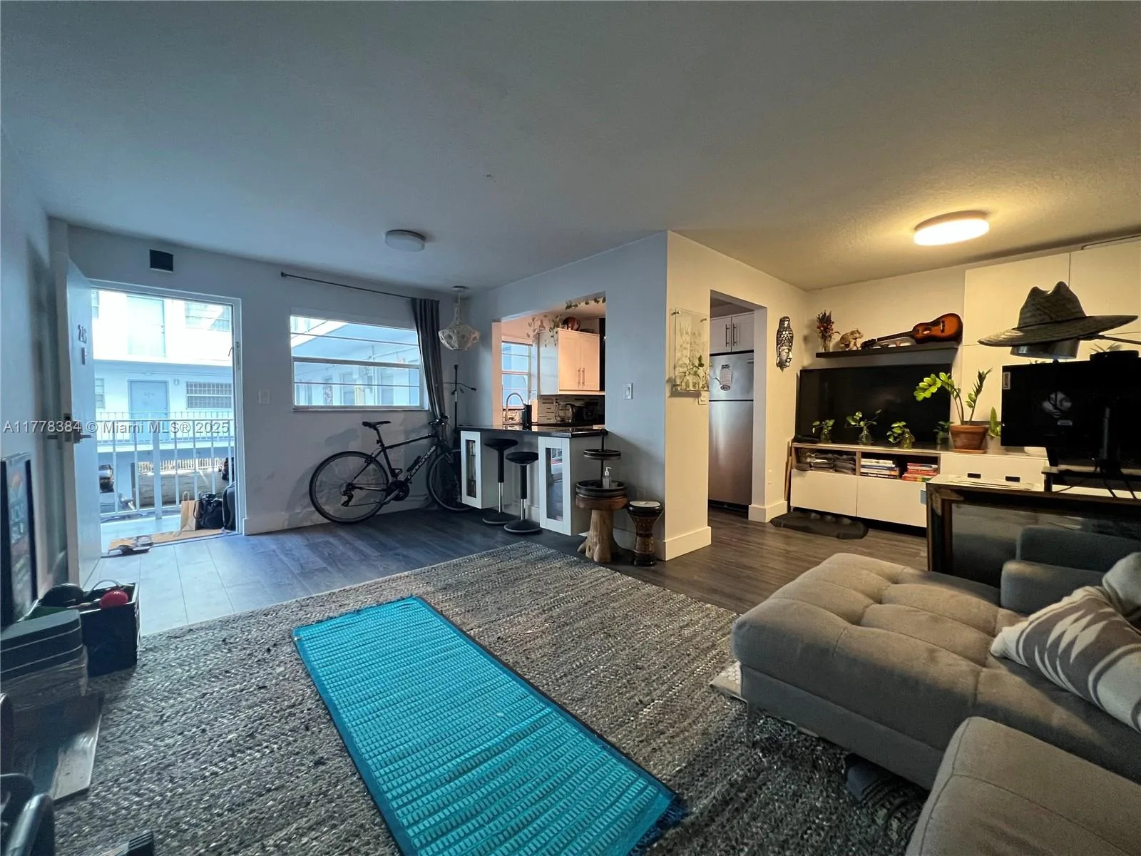 221 Meridian Ave # 206, Miami Beach, FL 33139 photo 7