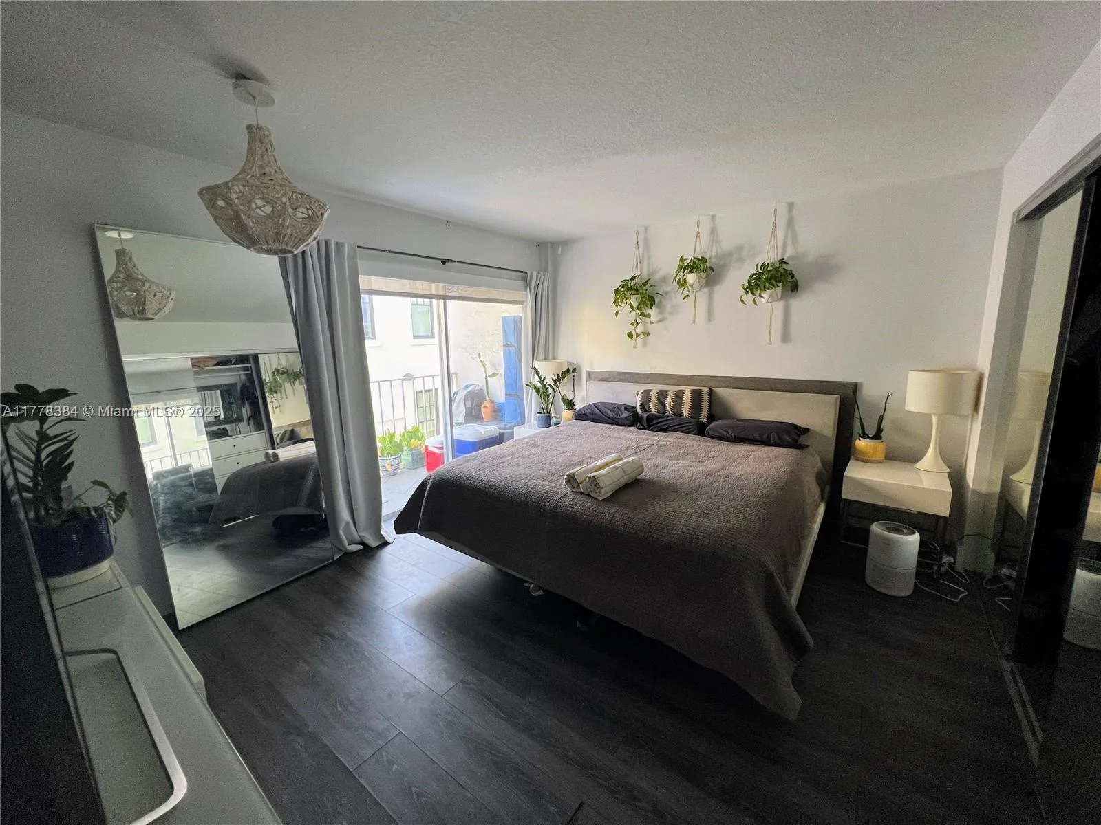 221 Meridian Ave # 206, Miami Beach, FL 33139 photo 8