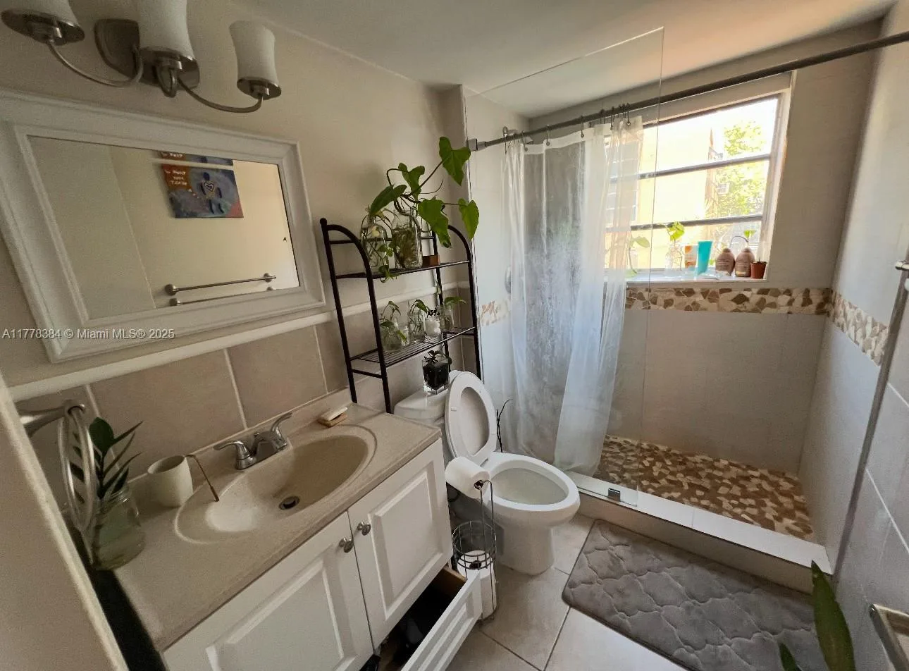 221 Meridian Ave # 206, Miami Beach, FL 33139 photo 9