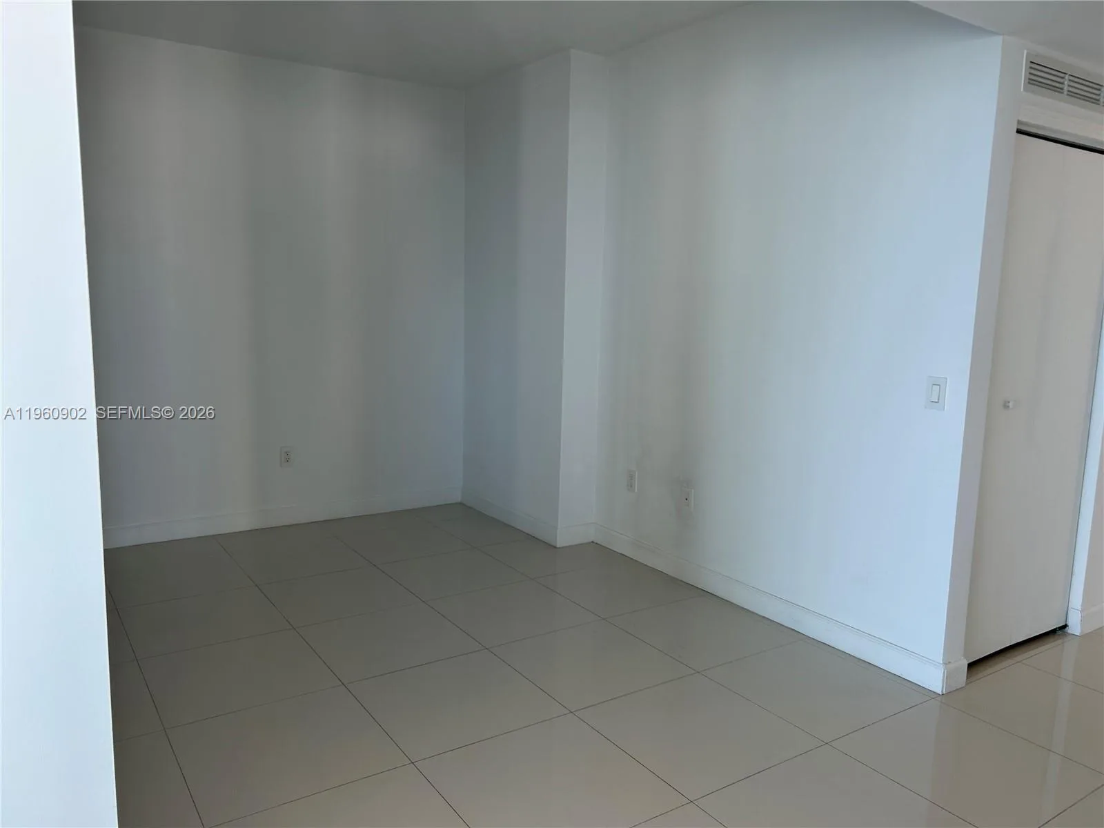 460 NE 28th St # 2401, Miami, FL 33137 photo 11