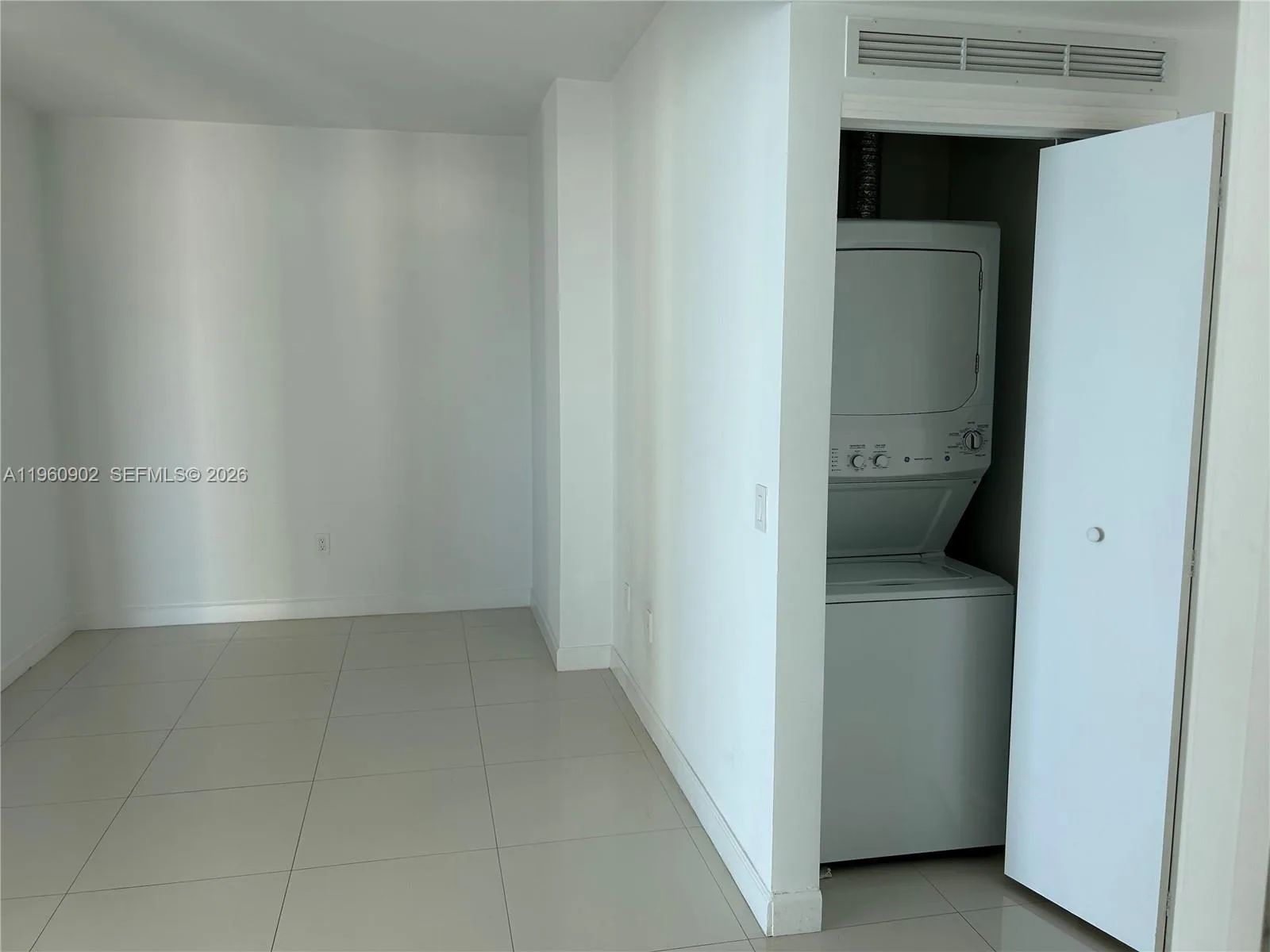 460 NE 28th St # 2401, Miami, FL 33137 photo 13