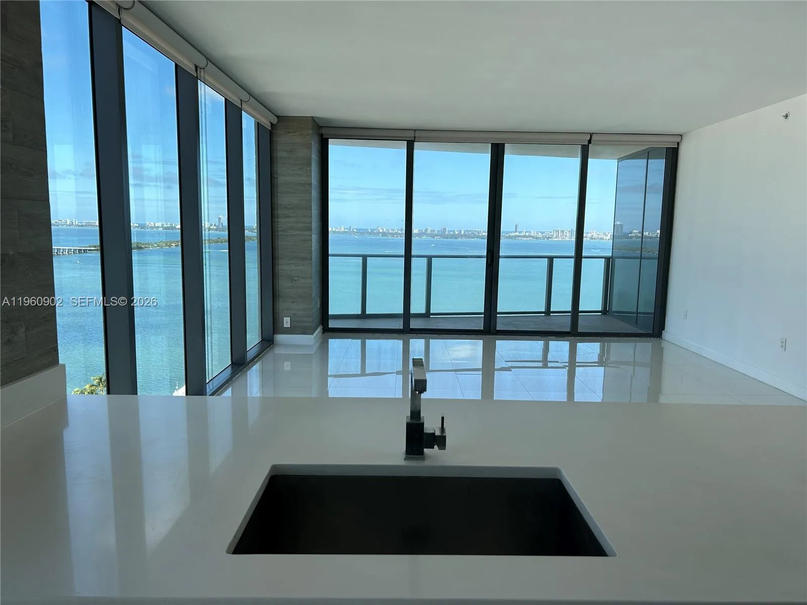 460 NE 28th St # 2401, Miami, FL 33137 photo 9