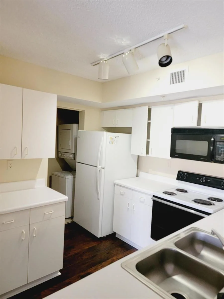 2640 S University Drive # 222, Davie, FL 33328 photo 7