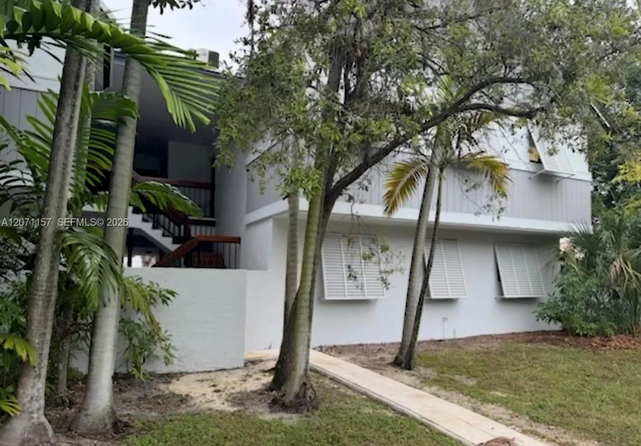 7325 SW 63rd Ave # 102-B, South Miami, FL 33143