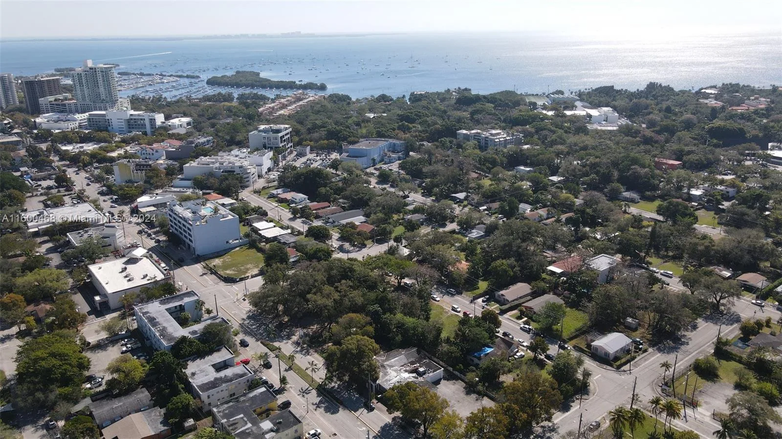 3373 Thomas Ave, Miami, FL 33133 photo 10