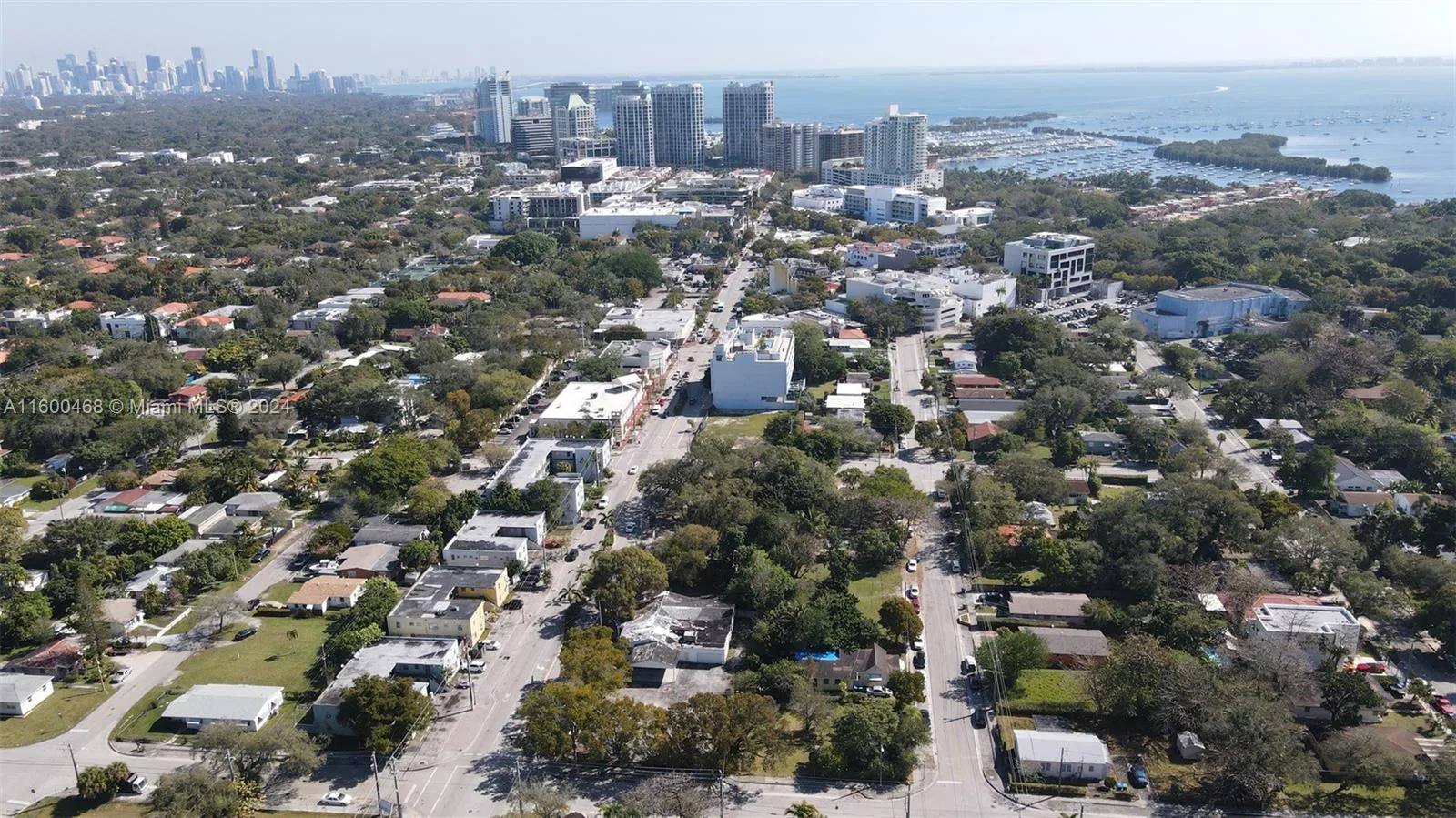 3373 Thomas Ave, Miami, FL 33133 photo 11