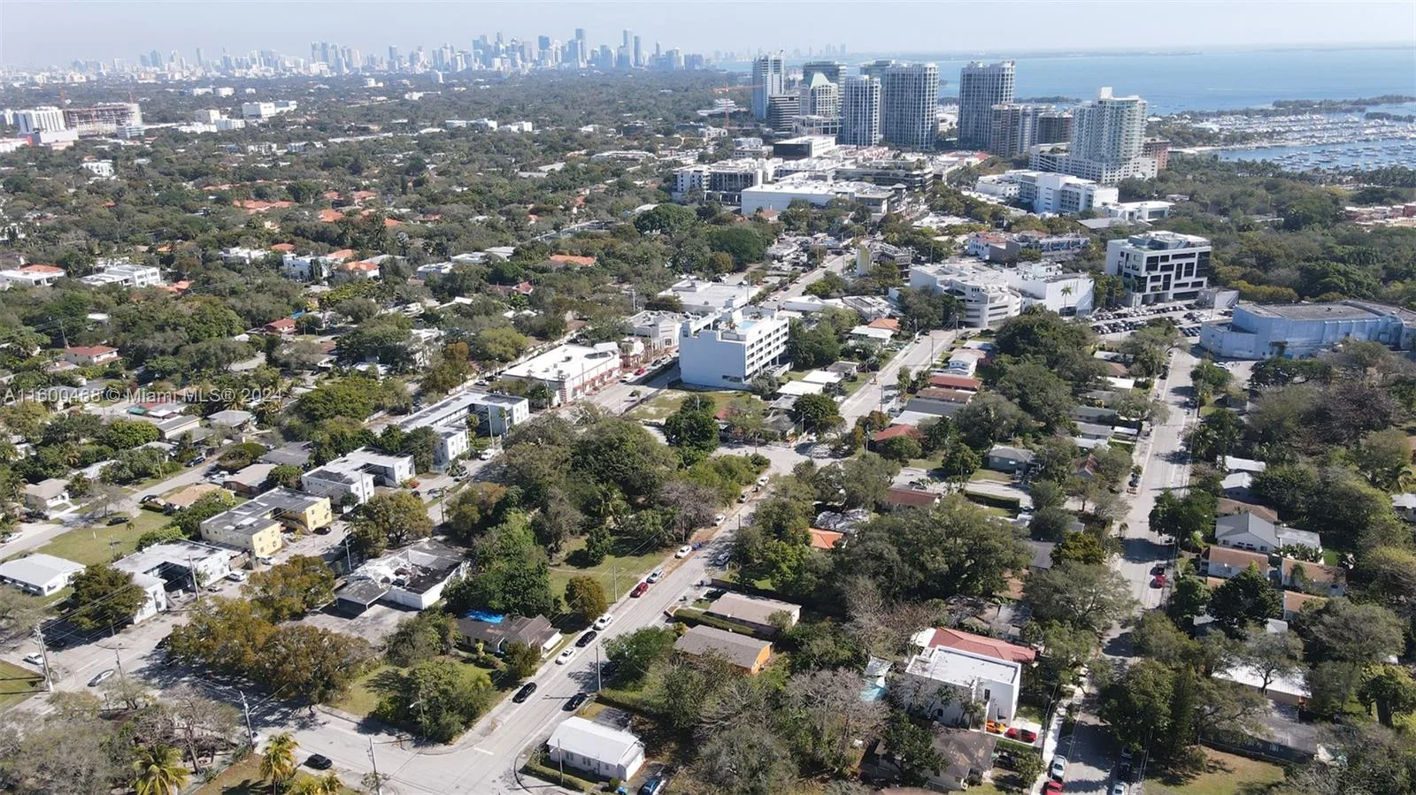 3373 Thomas Ave, Miami, FL 33133 photo 12