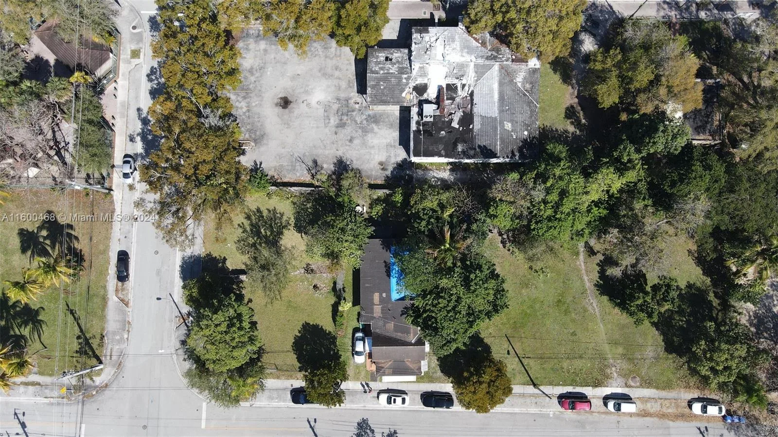 3373 Thomas Ave, Miami, FL 33133 photo 2